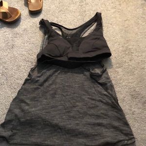 Lululemon top with built in bra